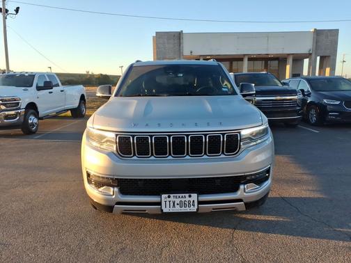 Silver Zynith 2024 Jeep Wagoneer L Series II 4x2