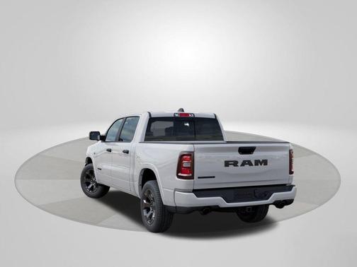 Bright White Clearcoat 2026 RAM 1500 Big Horn/Lone Star
