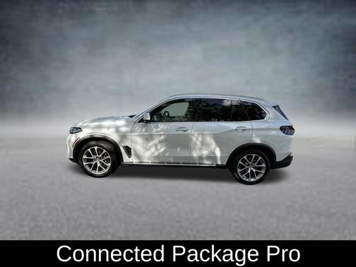 White Metallic 2025 BMW X5 xDrive40i