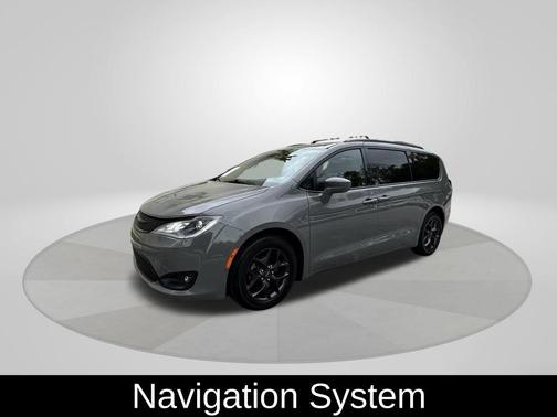 2020 Chrysler Pacifica Touring-L Plus