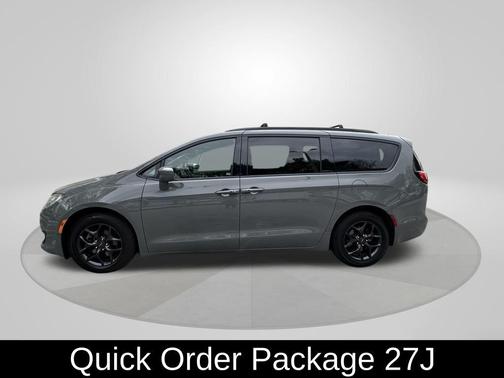 2020 Chrysler Pacifica Touring-L Plus