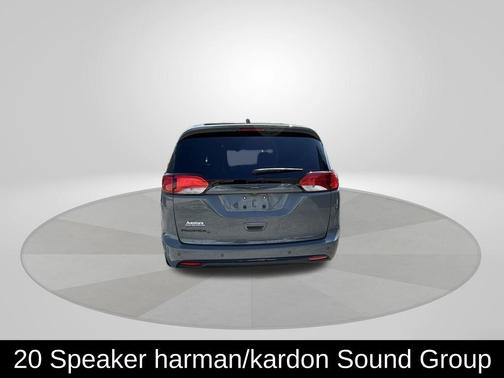 2020 Chrysler Pacifica Touring-L Plus