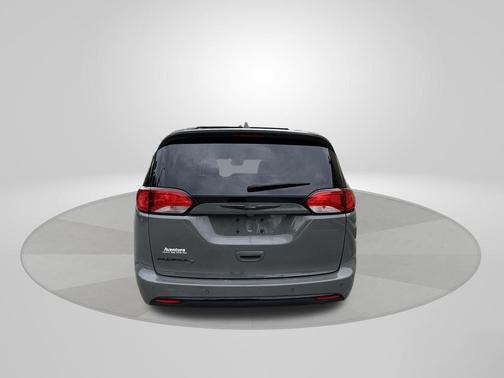 2020 Chrysler Pacifica Touring-L Plus
