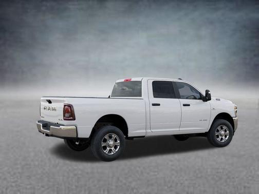 Bright White Clearcoat 2026 RAM 2500 Big Horn
