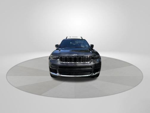 Metallic 2024 Jeep Grand Cherokee L Limited