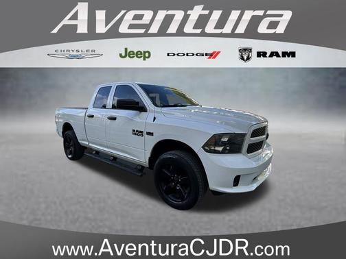 Bright White Clearcoat 2018 RAM 1500 Express