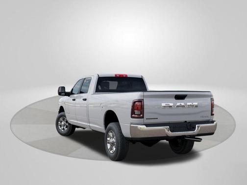 Bright White Clearcoat 2026 RAM 2500 Big Horn