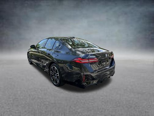 Dark Graphite 2025 BMW 530 i