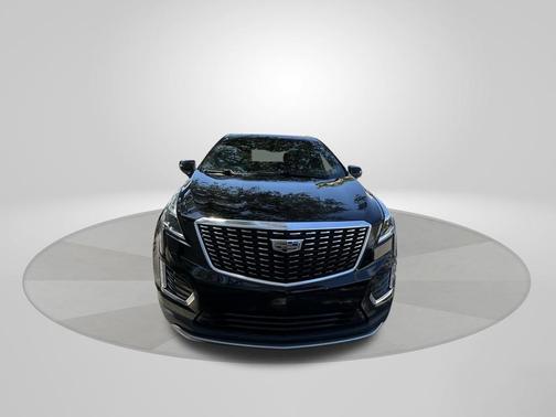 Stellar Black Metallic 2020 Cadillac XT5 Premium Luxury