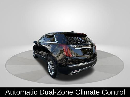 Stellar Black Metallic 2020 Cadillac XT5 Premium Luxury