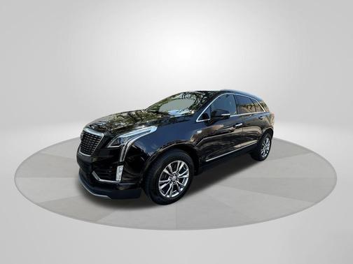 Stellar Black Metallic 2020 Cadillac XT5 Premium Luxury