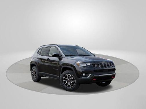 Diamond Black 2026 Jeep Compass Trailhawk