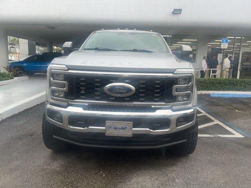 2023 Ford F-450 Lariat