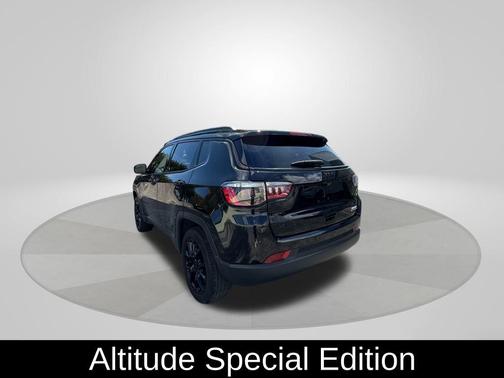 2022 Jeep Compass Altitude