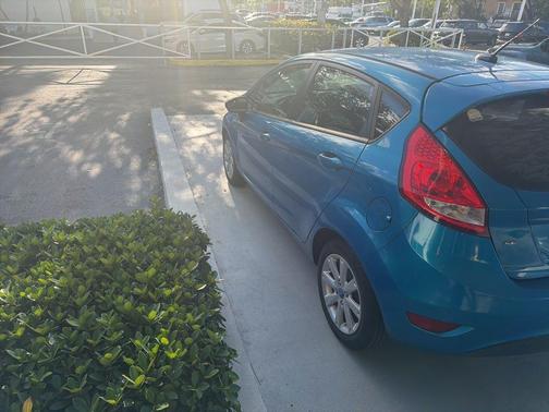 2013 Ford Fiesta SE