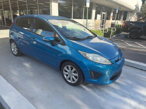 2013 Ford Fiesta SE