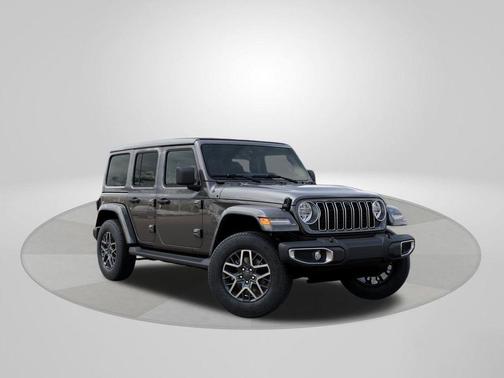 Granite Crystal Clearcoat Metallic 2026 Jeep Wrangler Sahara