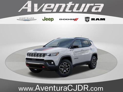 Bright White Clearcoat 2026 Jeep Compass Trailhawk