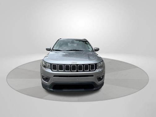 Billet Silver Metallic Clearcoat 2019 Jeep Compass Latitude