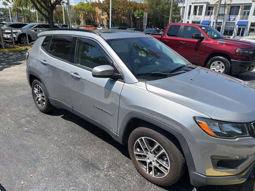 Billet Silver Metallic Clearcoat 2019 Jeep Compass Latitude