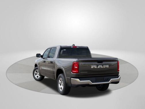 Granite Crystal Clearcoat Metallic 2025 RAM 1500 Big Horn/Lone Star