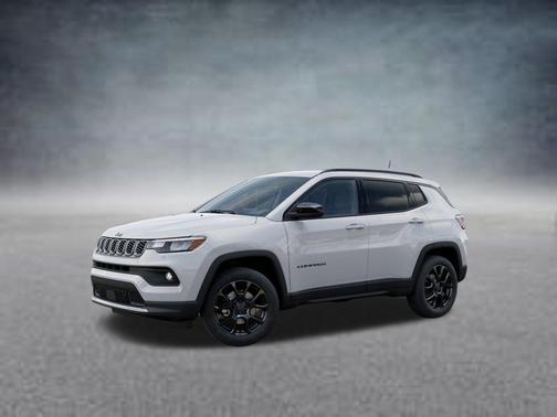 Bright White Clearcoat 2026 Jeep Compass Latitude