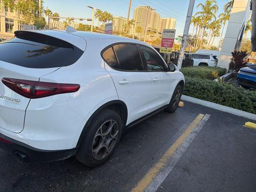 2023 Alfa Romeo Stelvio Sprint