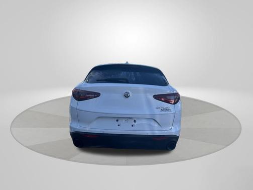 2023 Alfa Romeo Stelvio Sprint