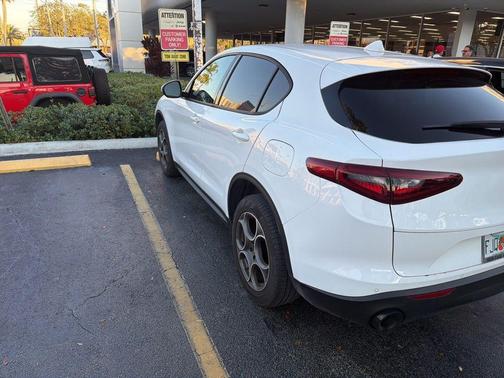 2023 Alfa Romeo Stelvio Sprint