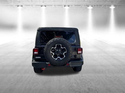 Black Clearcoat 2023 Jeep Wrangler Rubicon