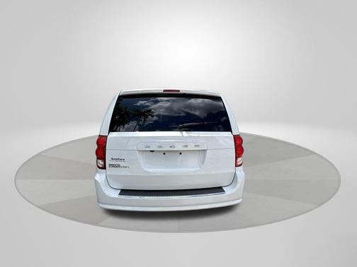 White Knuckle Clearcoat 2019 Dodge Grand Caravan SE