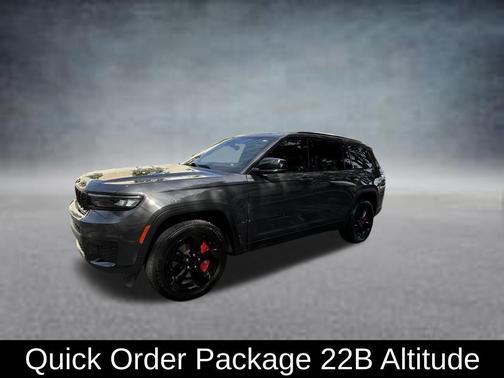 Metallic 2022 Jeep Grand Cherokee L Laredo