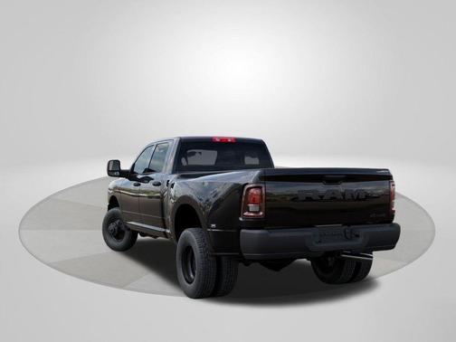Diamond Black 2026 RAM 3500 Tradesman