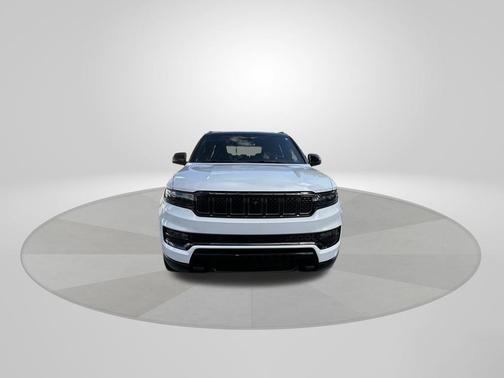 2023 Jeep Grand Wagoneer Series II