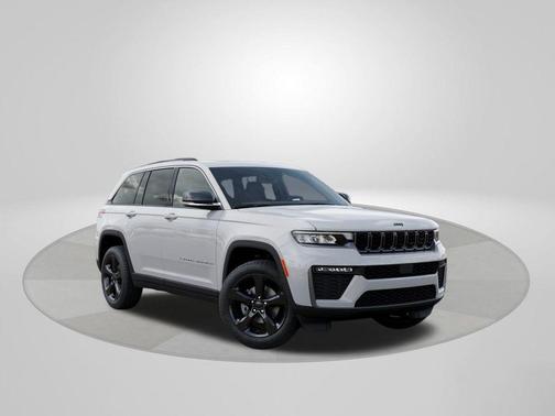Bright White Clearcoat 2026 Jeep Grand Cherokee Limited
