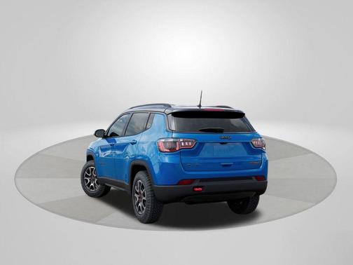 Hydro Blue Pearlcoat 2026 Jeep Compass Trailhawk