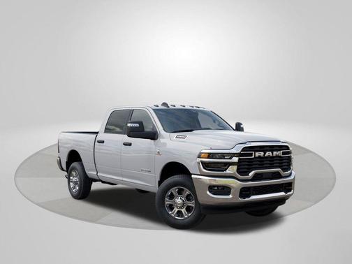 Bright White Clearcoat 2025 RAM 2500 Big Horn