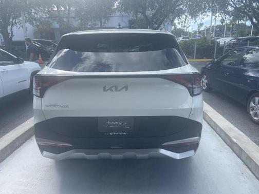 2023 Kia Sportage LX