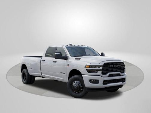 Bright White Clearcoat 2026 RAM 3500 Big Horn