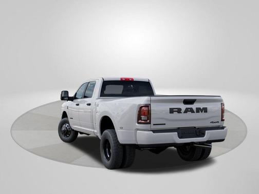 Bright White Clearcoat 2026 RAM 3500 Big Horn