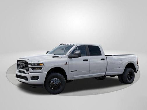 Bright White Clearcoat 2026 RAM 3500 Big Horn