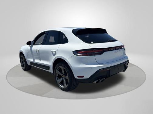 2022 Porsche Macan S