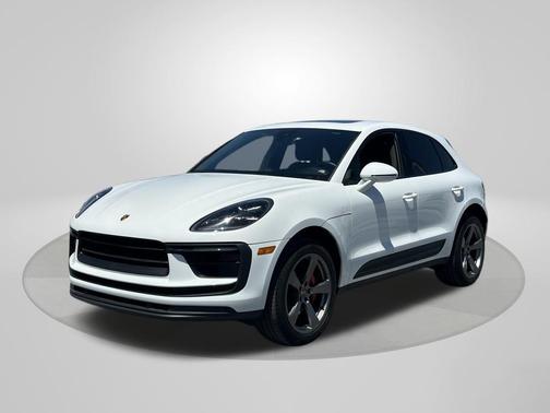 2022 Porsche Macan S