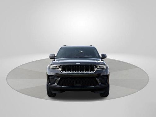 Diamond Black 2026 Jeep Grand Cherokee Laredo X
