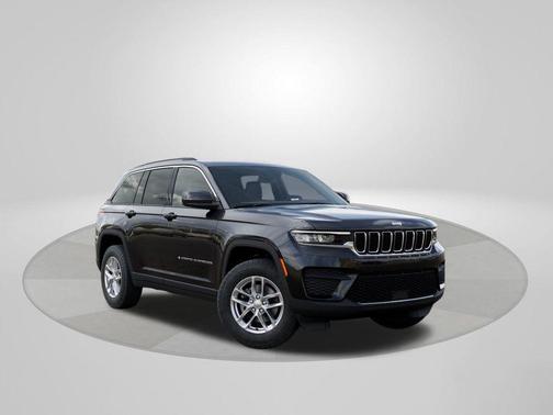 Diamond Black 2026 Jeep Grand Cherokee Laredo X