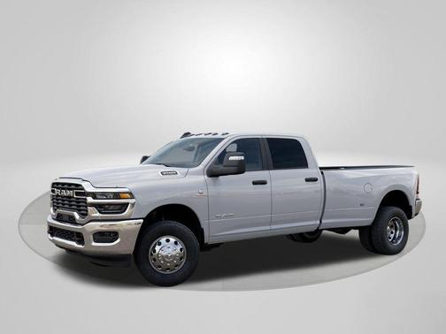 Bright White Clearcoat 2026 RAM 3500 Big Horn
