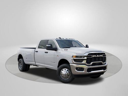 Bright White Clearcoat 2026 RAM 3500 Big Horn