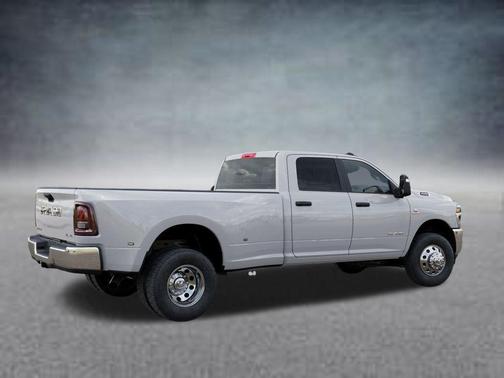 Bright White Clearcoat 2026 RAM 3500 Big Horn