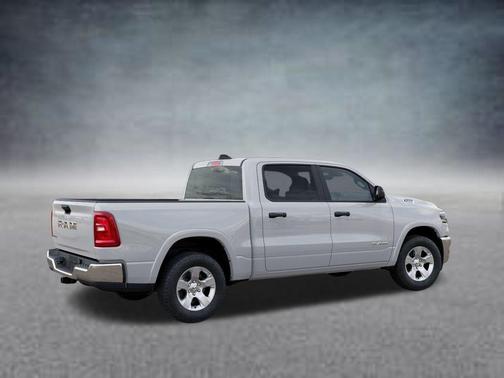Bright White Clearcoat 2026 RAM 1500 Big Horn/Lone Star
