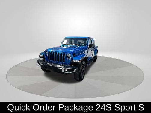 2022 Jeep Gladiator Sport